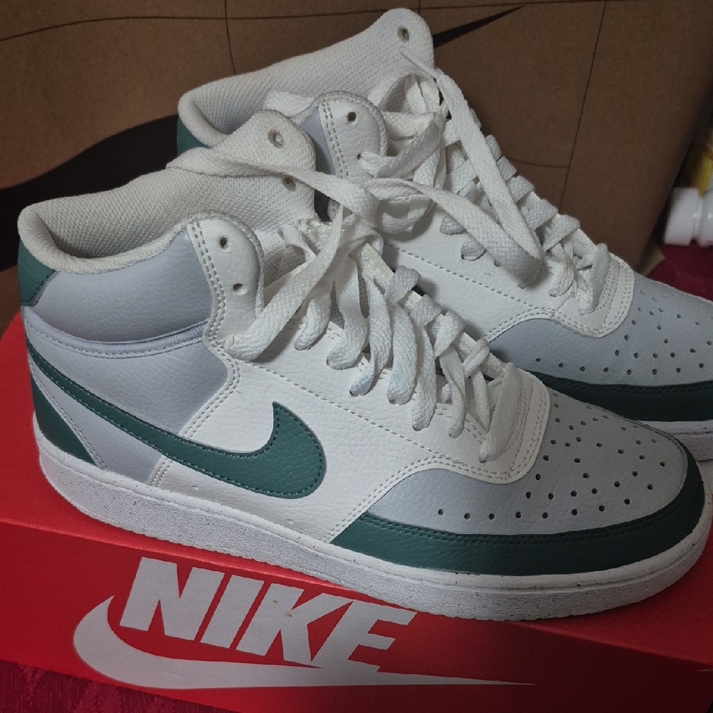 Nike Men’s High-Top Sneakers in White and Teal